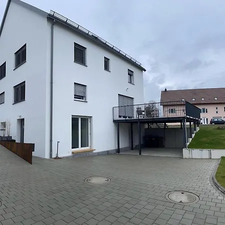 Vakantiehuis Ferienhaus De Luxe *